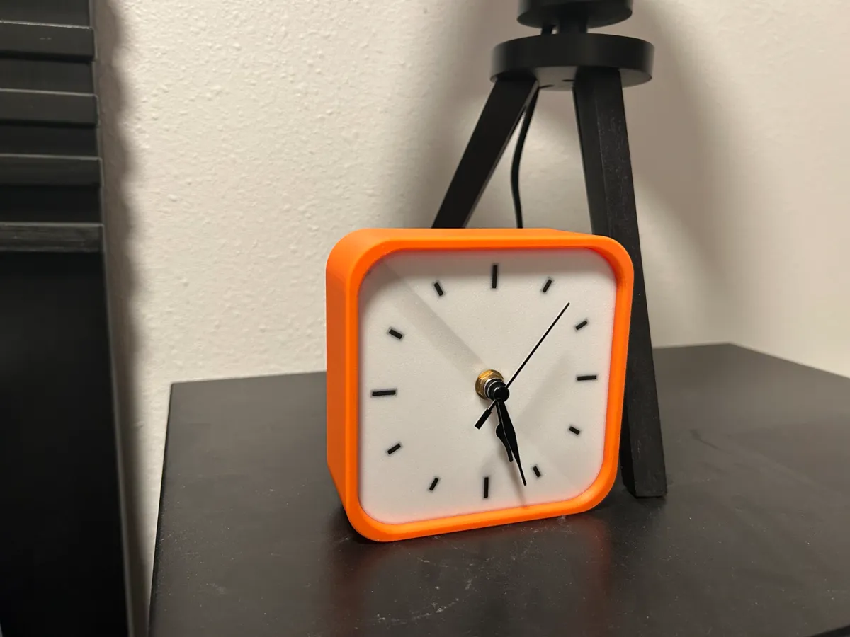 Cube clock, photo 2 of 4 - Cube clock Art