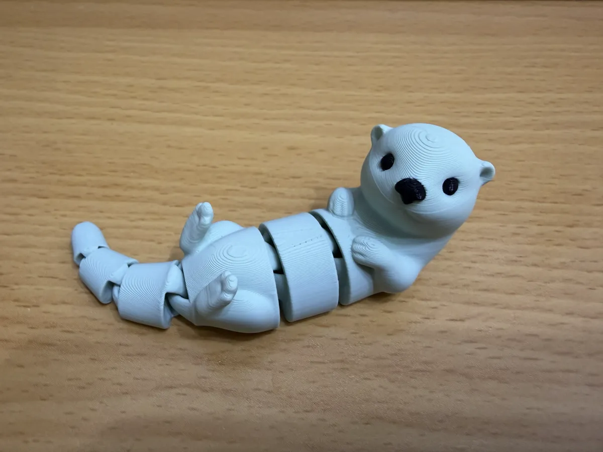Articulated Otter - Toy / Keychain, photo 3 of 4 - Articulated Otter - Toy / Keychain Jewellery & Accessories