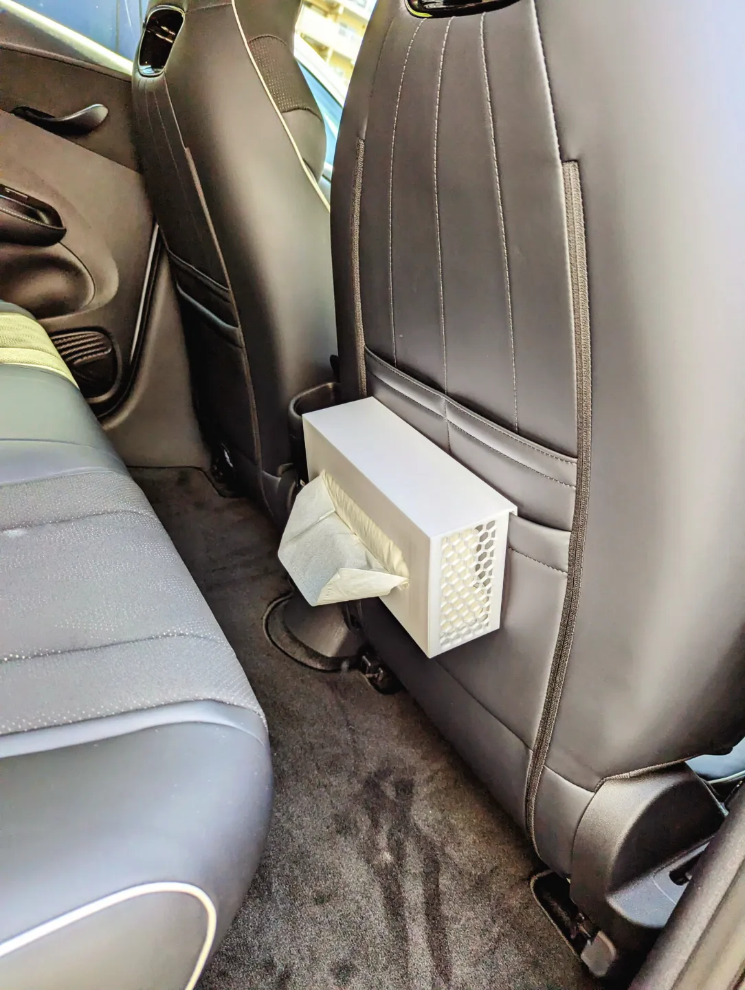 Car backseat pocket tissue box, photo 3 of 4 - Car backseat pocket tissue box Bath & Personal Care