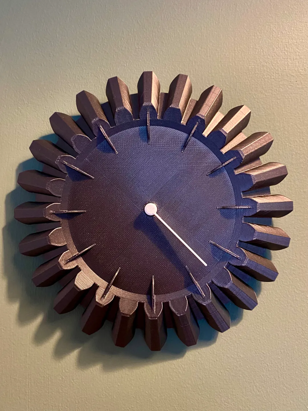 One Handed Bevel Gear Wall Clock, photo 2 of 4 - One Handed Bevel Gear Wall Clock Household