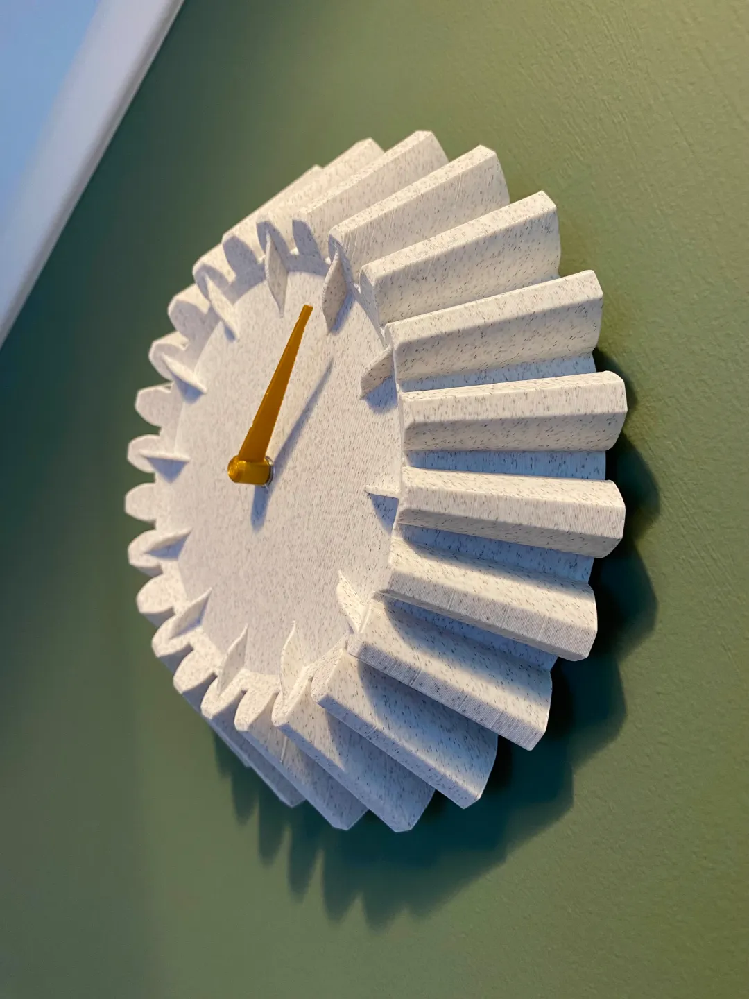 One Handed Bevel Gear Wall Clock, photo 4 of 4 - One Handed Bevel Gear Wall Clock Household