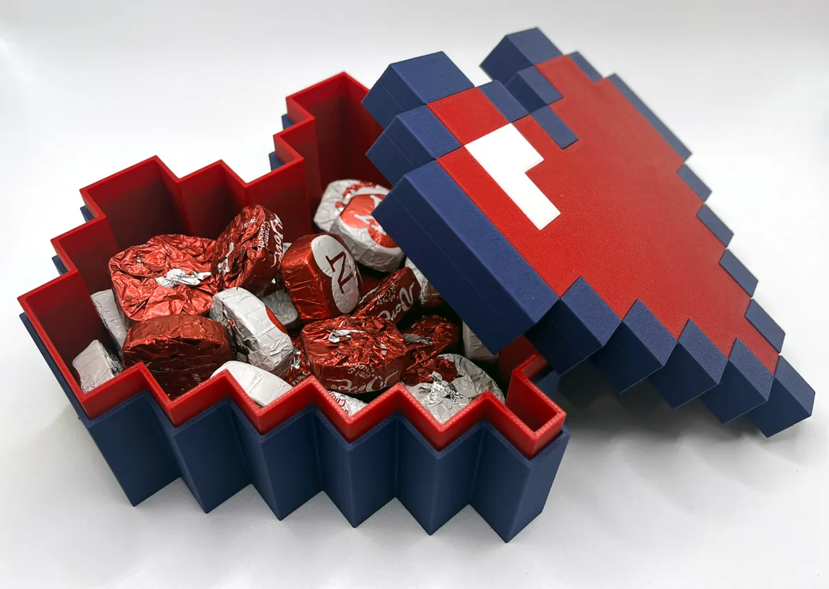 8-Bit Pixel Heart Valentine Box