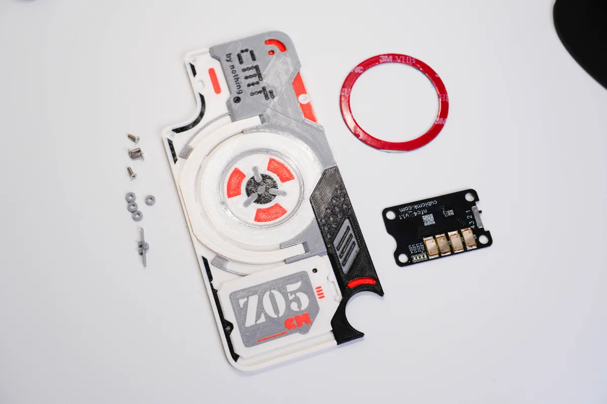 CMF Phone 1 3-in-1 Access Card Case, photo 3 of 4 - CMF Phone 1 3-in-1 Access Card Case Mobile & Device Accessories