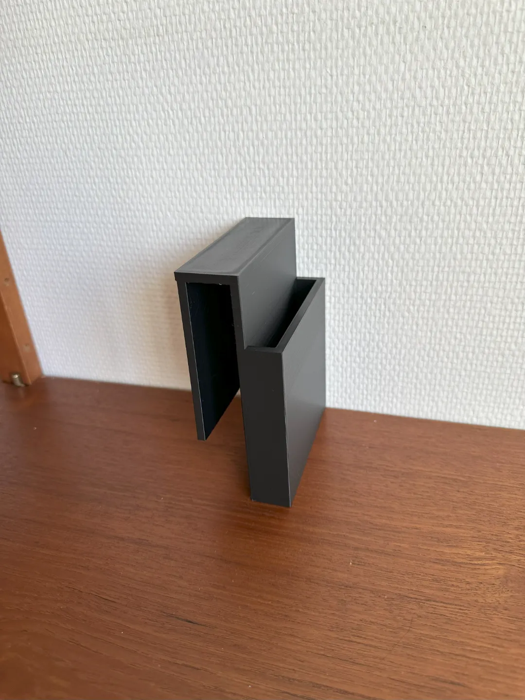 Bed Frame Phone Holder, photo 2 of 4 - Bed Frame Phone Holder Hobby & DIY