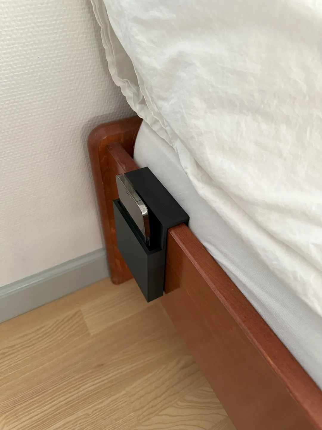 Bed Frame Phone Holder, photo 4 of 4 - Bed Frame Phone Holder Hobby & DIY