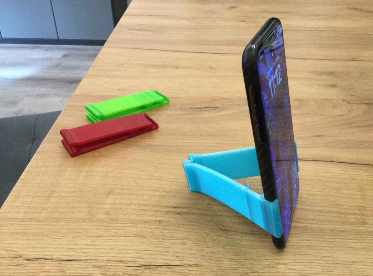 Foldable Pocket Phone Clip Stand, photo 3 of 4 - Foldable Pocket Phone Clip Stand Tools