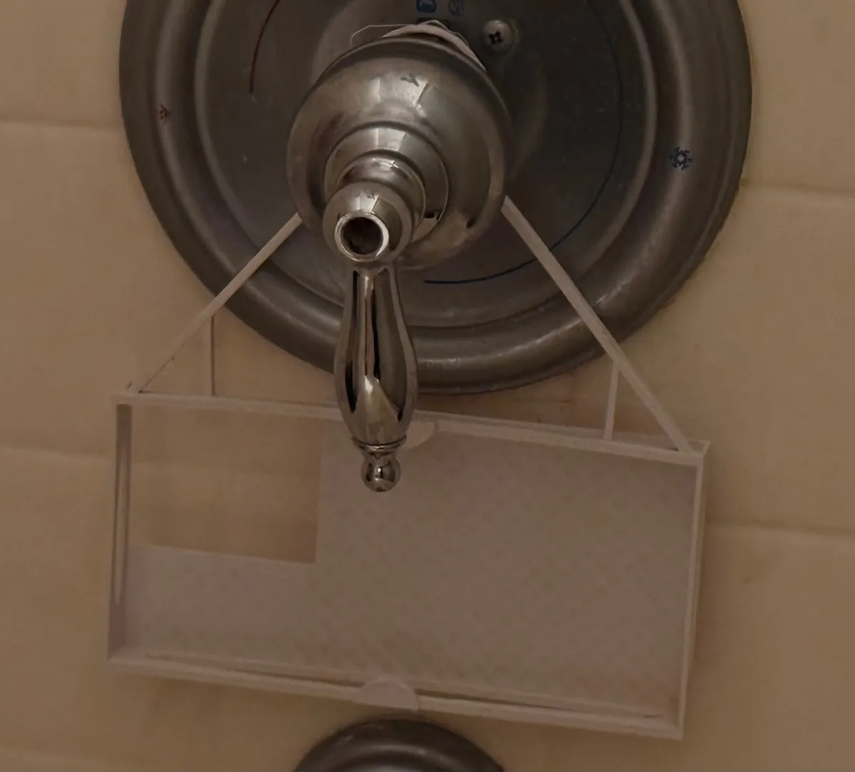 Pro Max iphone - Tub / Shower holder., photo 3 of 3 - Pro Max iphone - Tub / Shower holder. Mobile & Device Accessories