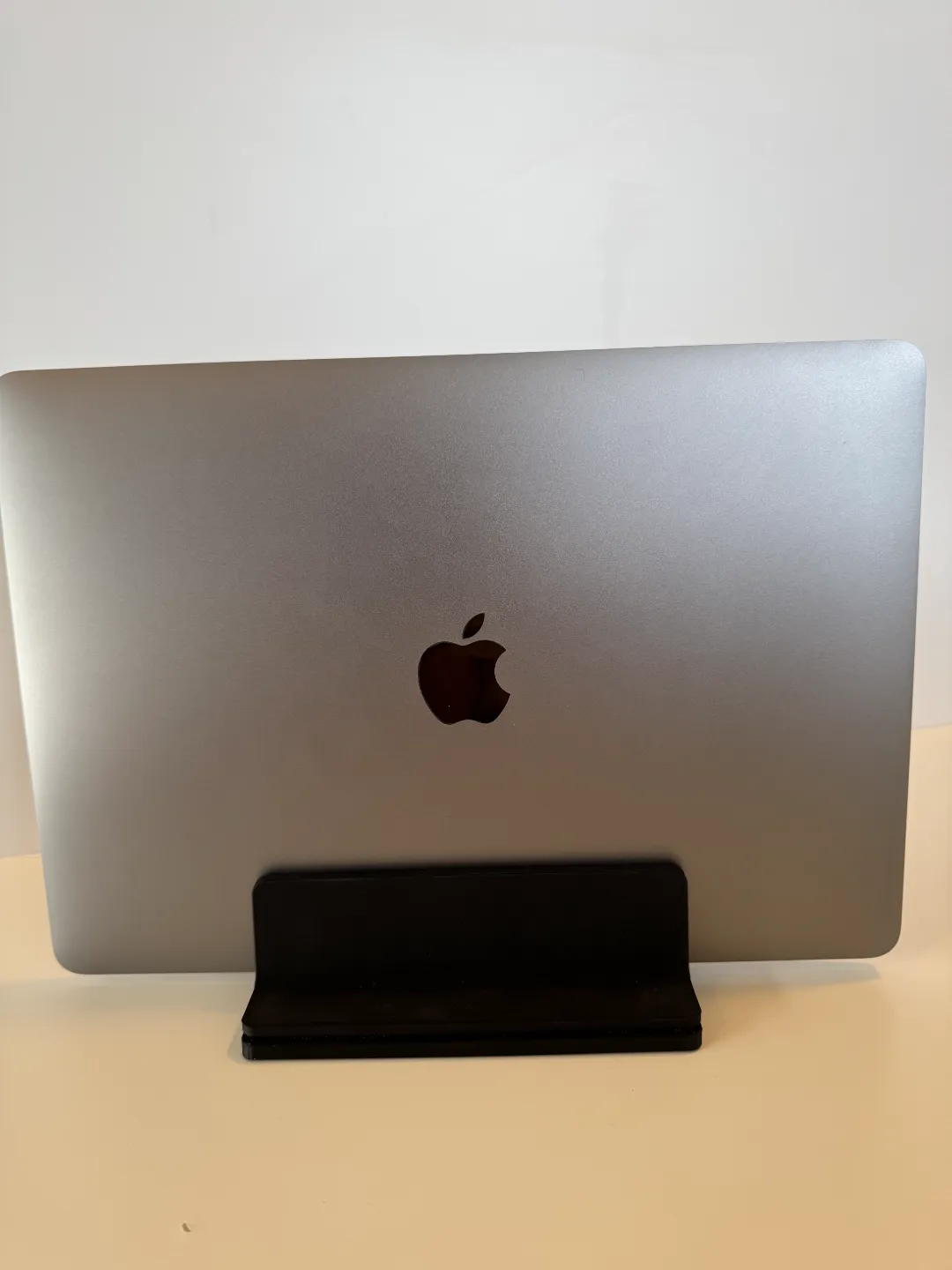 Adjustable Vertical Laptop Stand, photo 2 of 4 - Adjustable Vertical Laptop Stand Mobile & Device Accessories