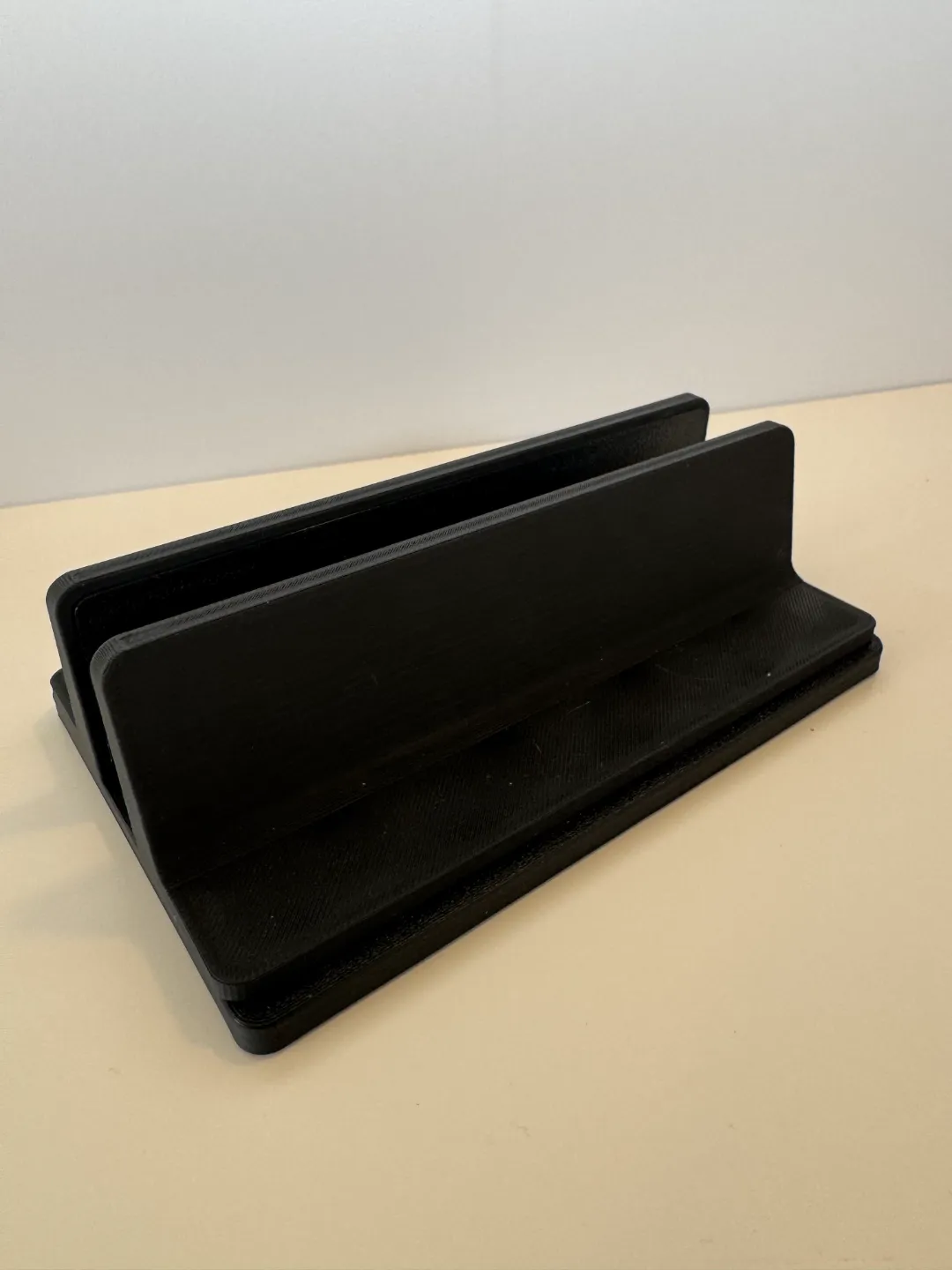 Adjustable Vertical Laptop Stand, photo 3 of 4 - Adjustable Vertical Laptop Stand Mobile & Device Accessories