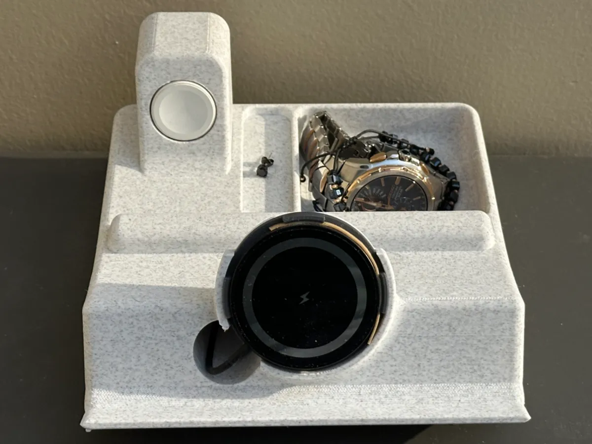 iPhone Standby Mode Organizer with Watch charger, photo 3 of 4 - iPhone Standby Mode Organizer with Watch charger Tools