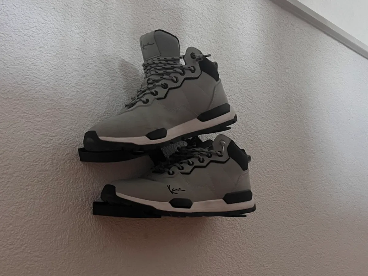 Shoe wall Holder / Shoe organizer
