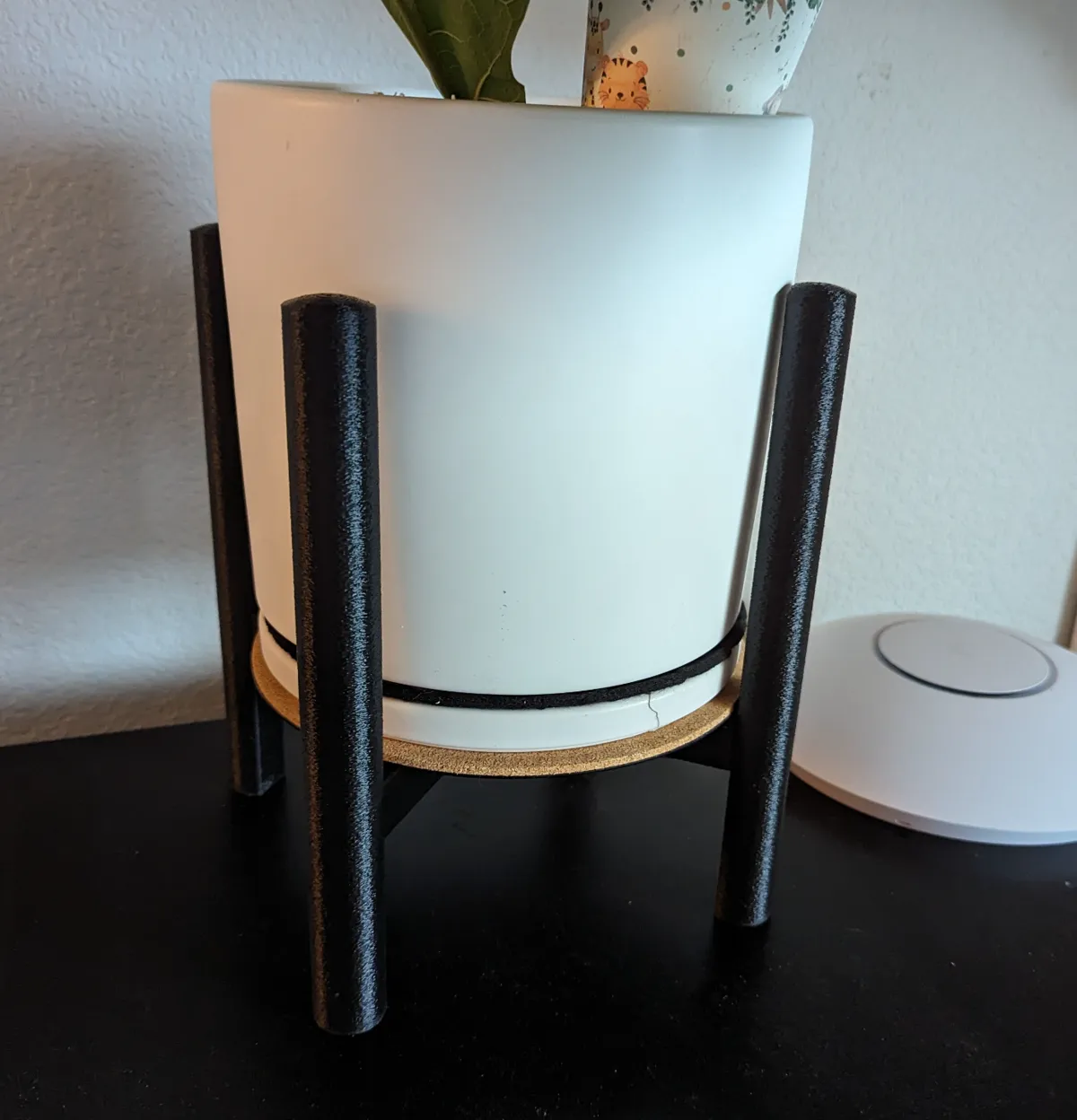 8 inch indoor planter stand - xoxo, photo 3 of 3 - 8 inch indoor planter stand - xoxo Garden & Outdoor