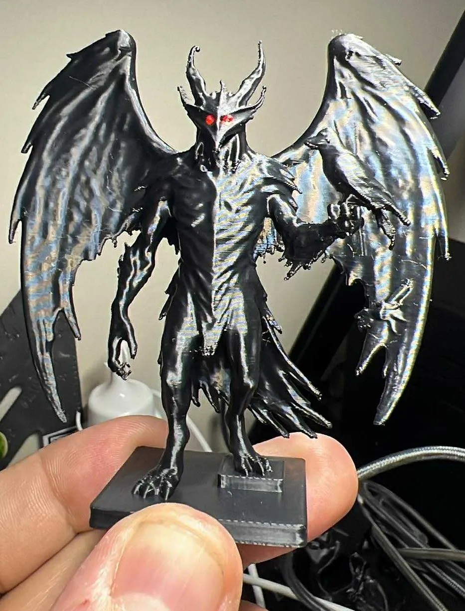 Corvath, the Raven King, photo 4 of 4 - Corvath, the Raven King Figurines & Collectibles
