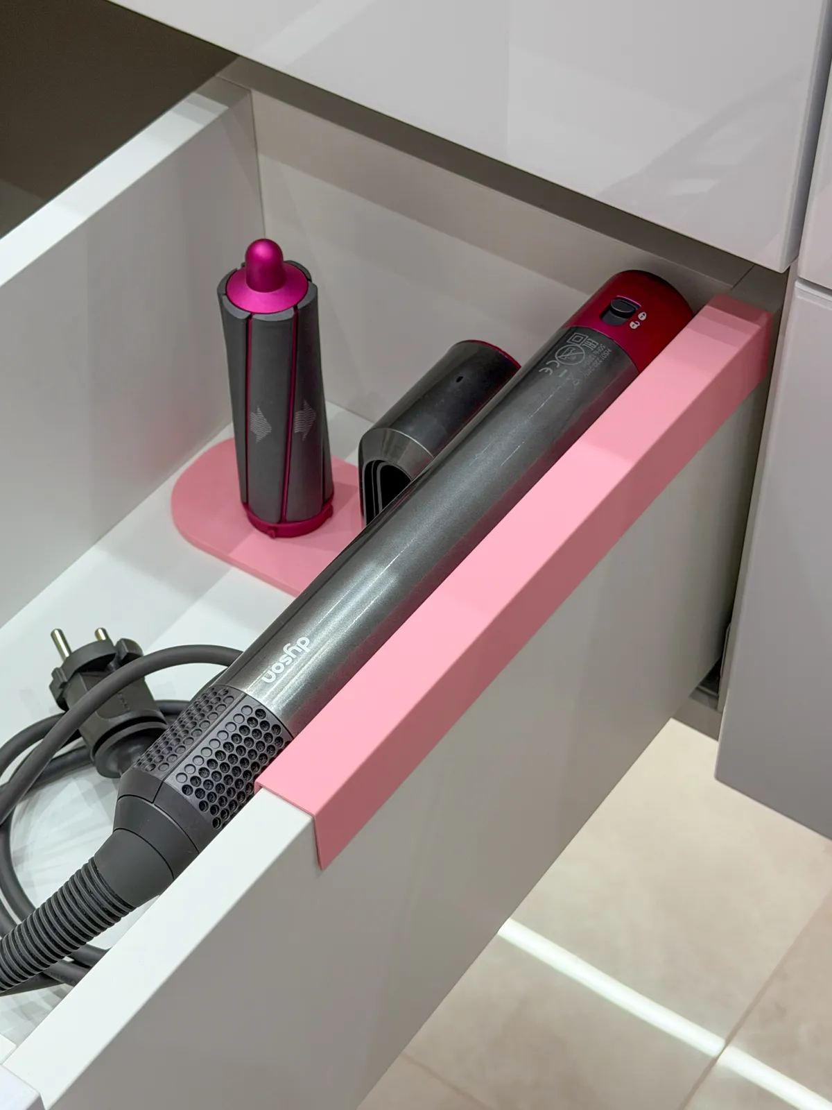 Dyson Airwrap Holder+nozzle holder, photo 4 of 4 - Dyson Airwrap Holder+nozzle holder Bath & Personal Care