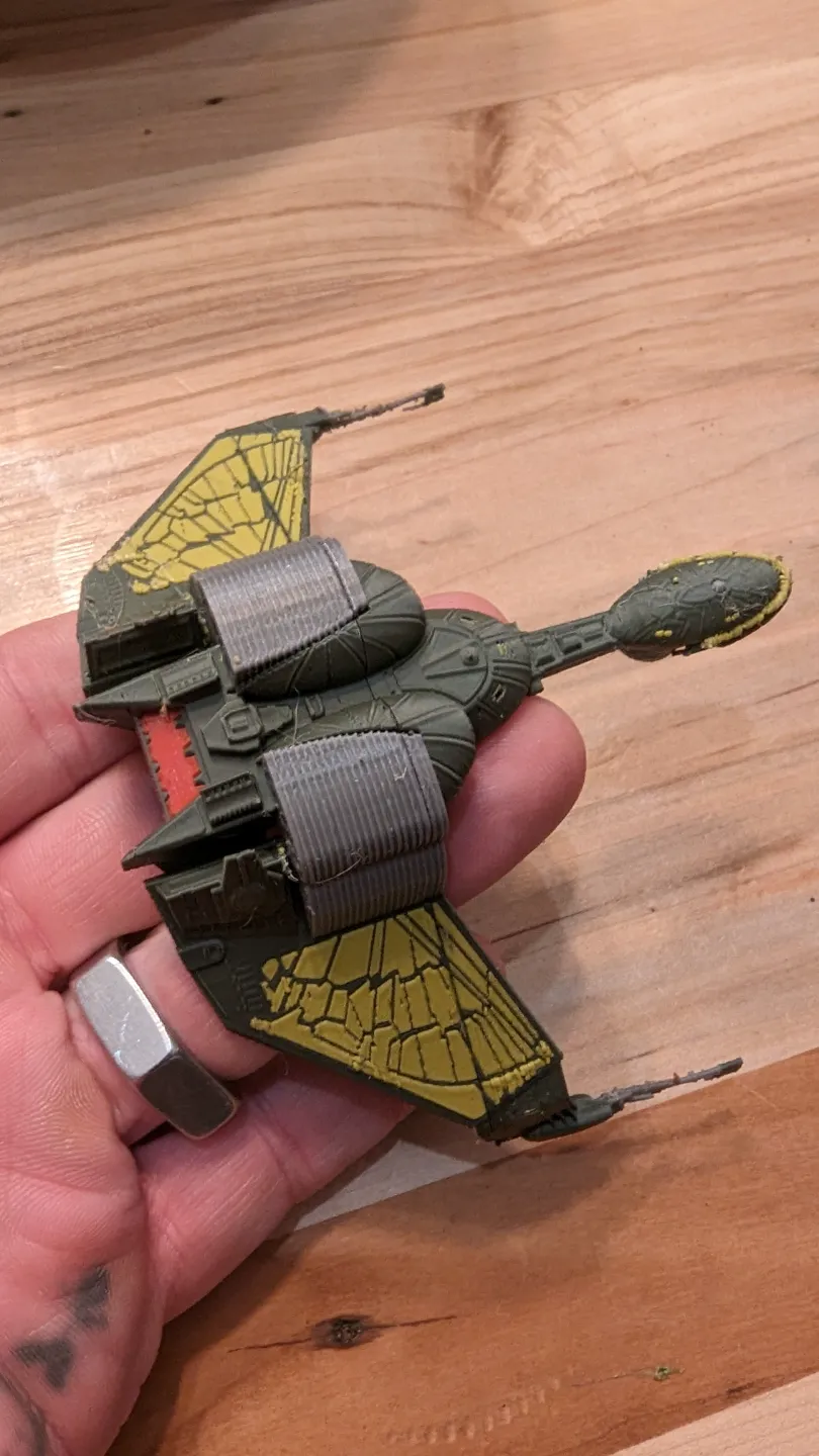 Klingon Bird of Prey 1:1000 scale