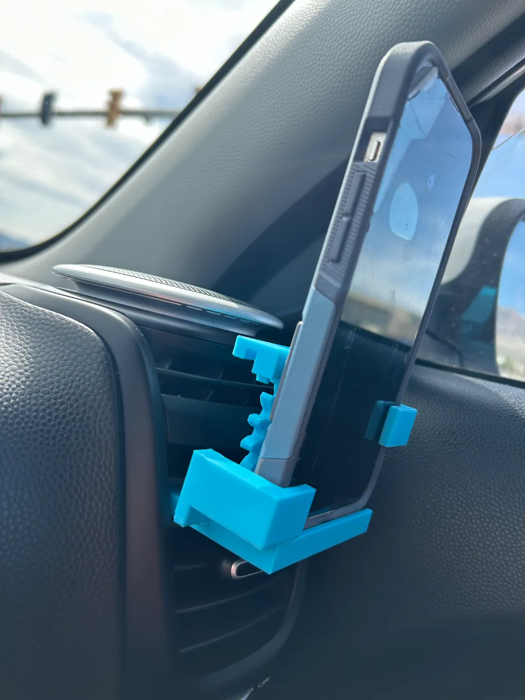 Universal Vent Phone Mount for Car, photo 3 of 4 - Universal Vent Phone Mount for Car Tools