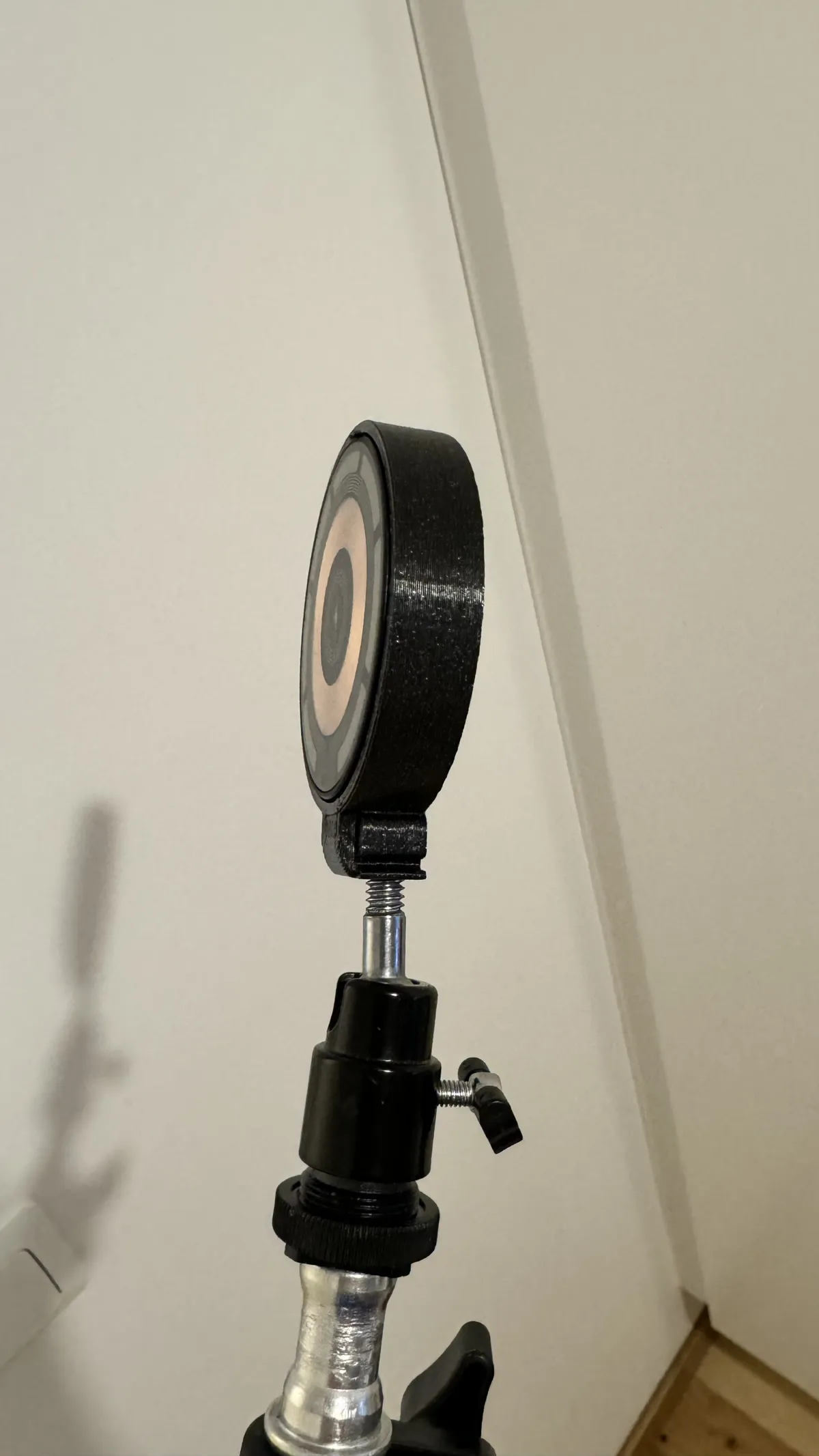 Magsafe tripod/hot shoe mount, photo 3 of 3 - Magsafe tripod/hot shoe mount Tools
