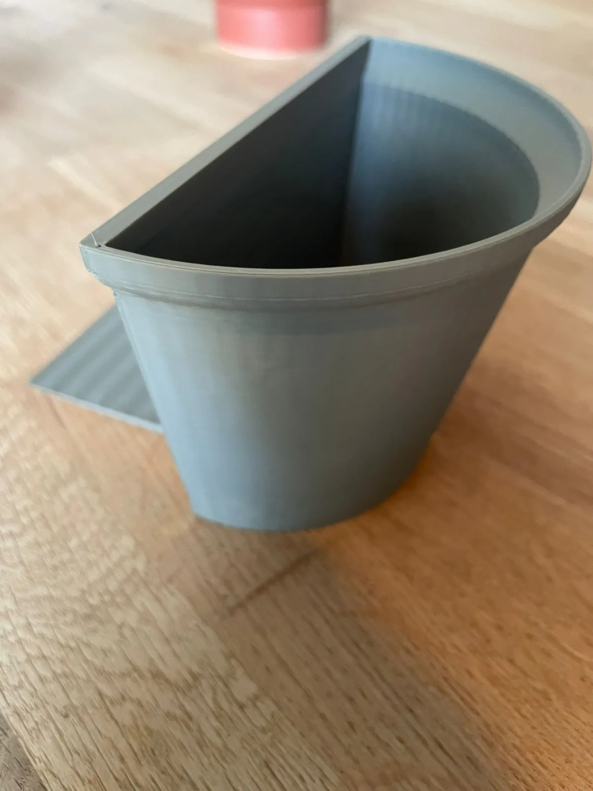 Monstera Bookend and Plant Pot, photo 2 of 4 - Monstera Bookend and Plant Pot Tools