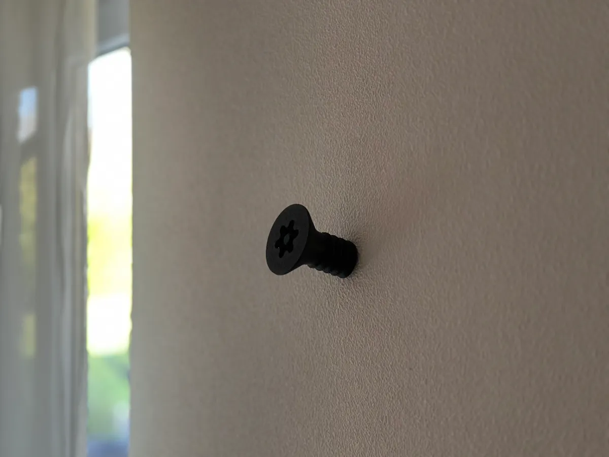 Wall Hook in the Shape of a Torx-Screw, photo 4 of 4 - Wall Hook in the Shape of a Torx-Screw Art