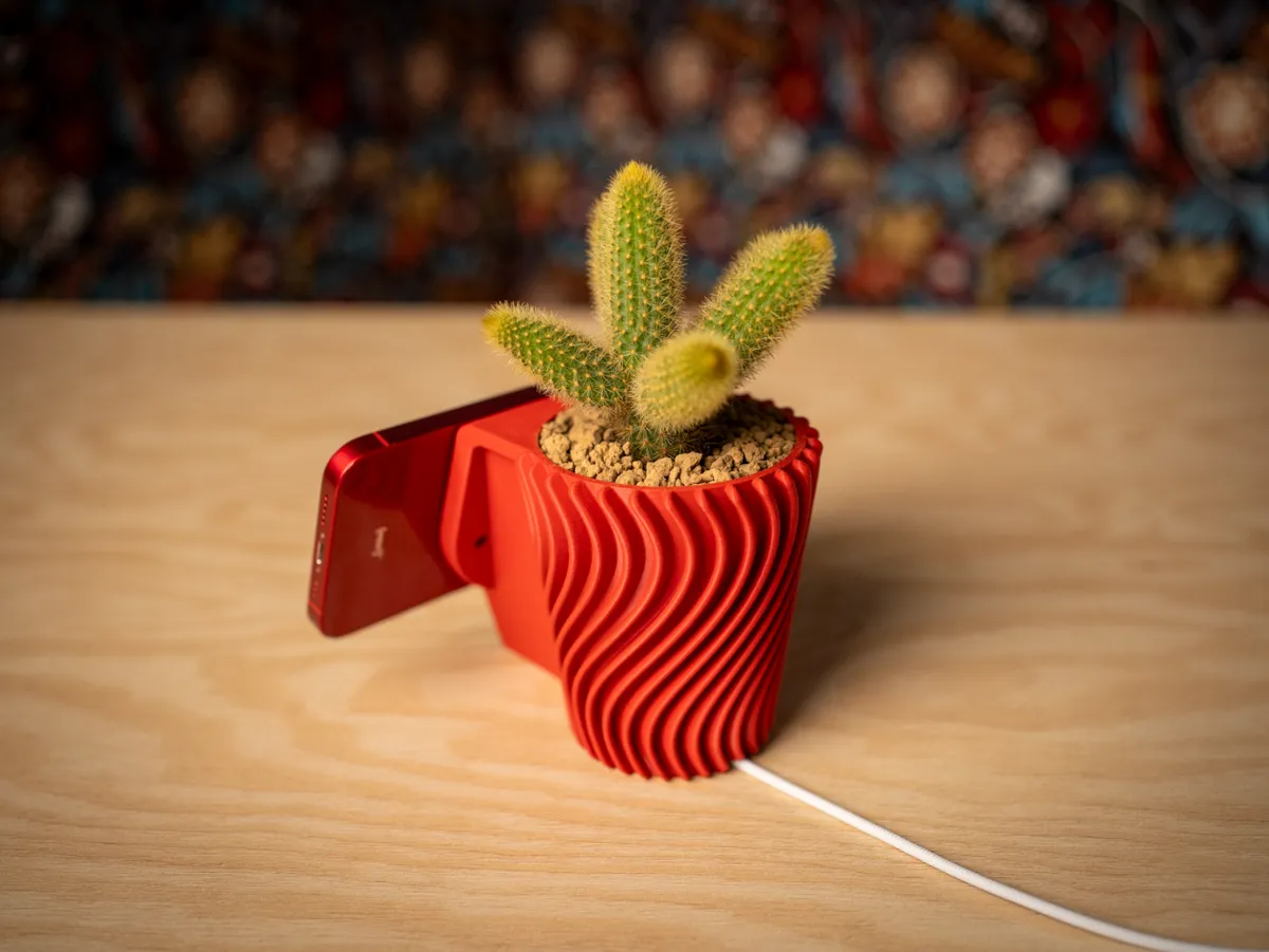 Magsafe Planter Pot, photo 4 of 4 - Magsafe Planter Pot Household