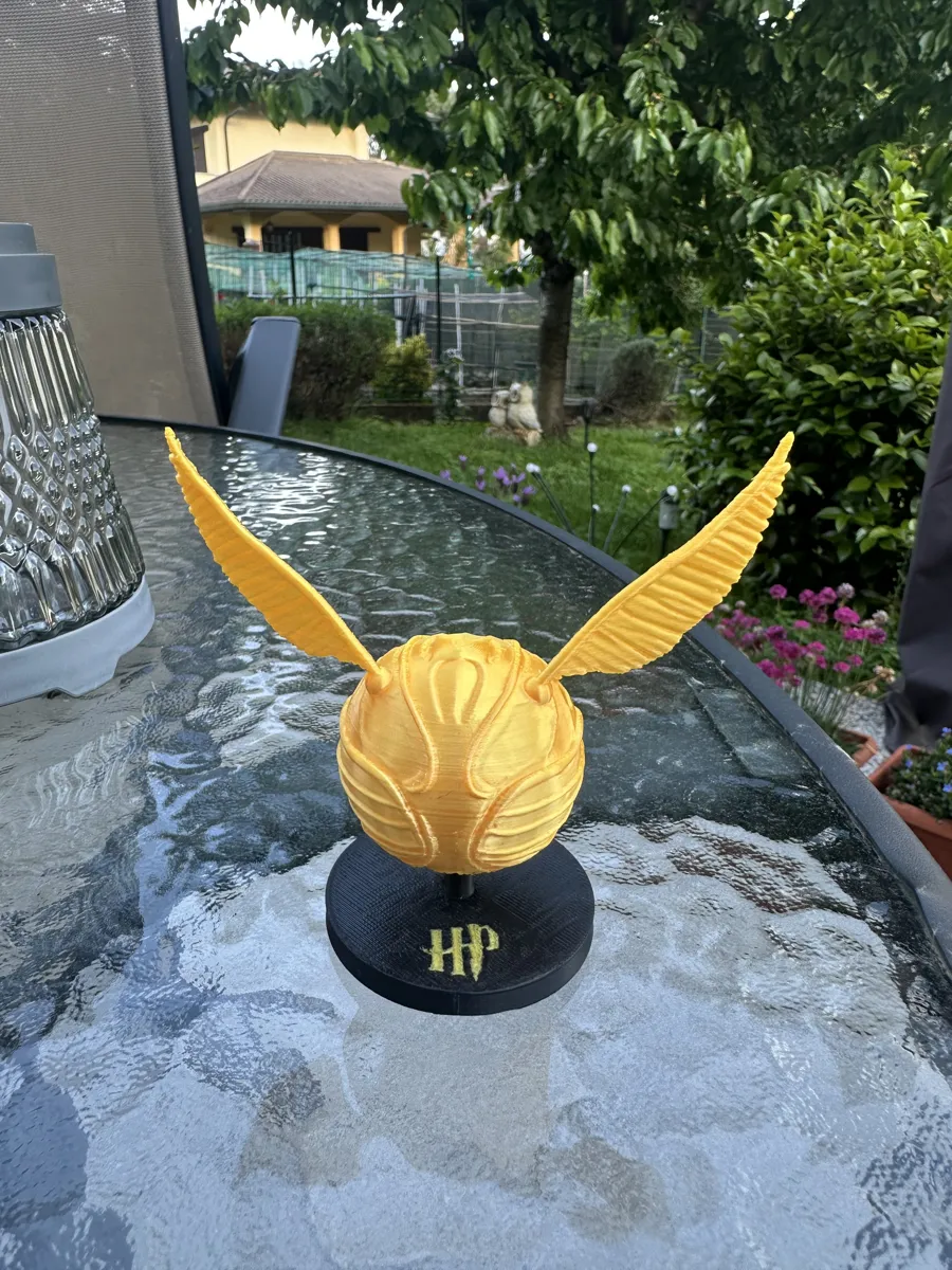 Golden Snitch - Fans Harry Potter Edition Hogwarts, photo 3 of 4 - Golden Snitch - Fans Harry Potter Edition Hogwarts Props & Cosplay