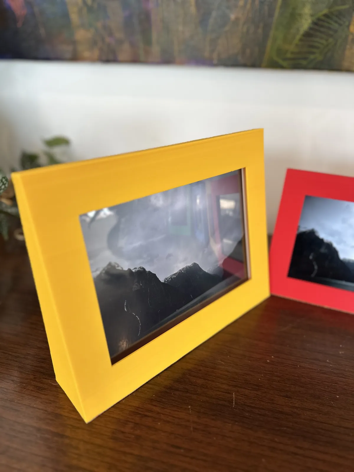 iPad 5 and iPad Mini 2 Photo Frame Stand, photo 3 of 4 - iPad 5 and iPad Mini 2 Photo Frame Stand Household
