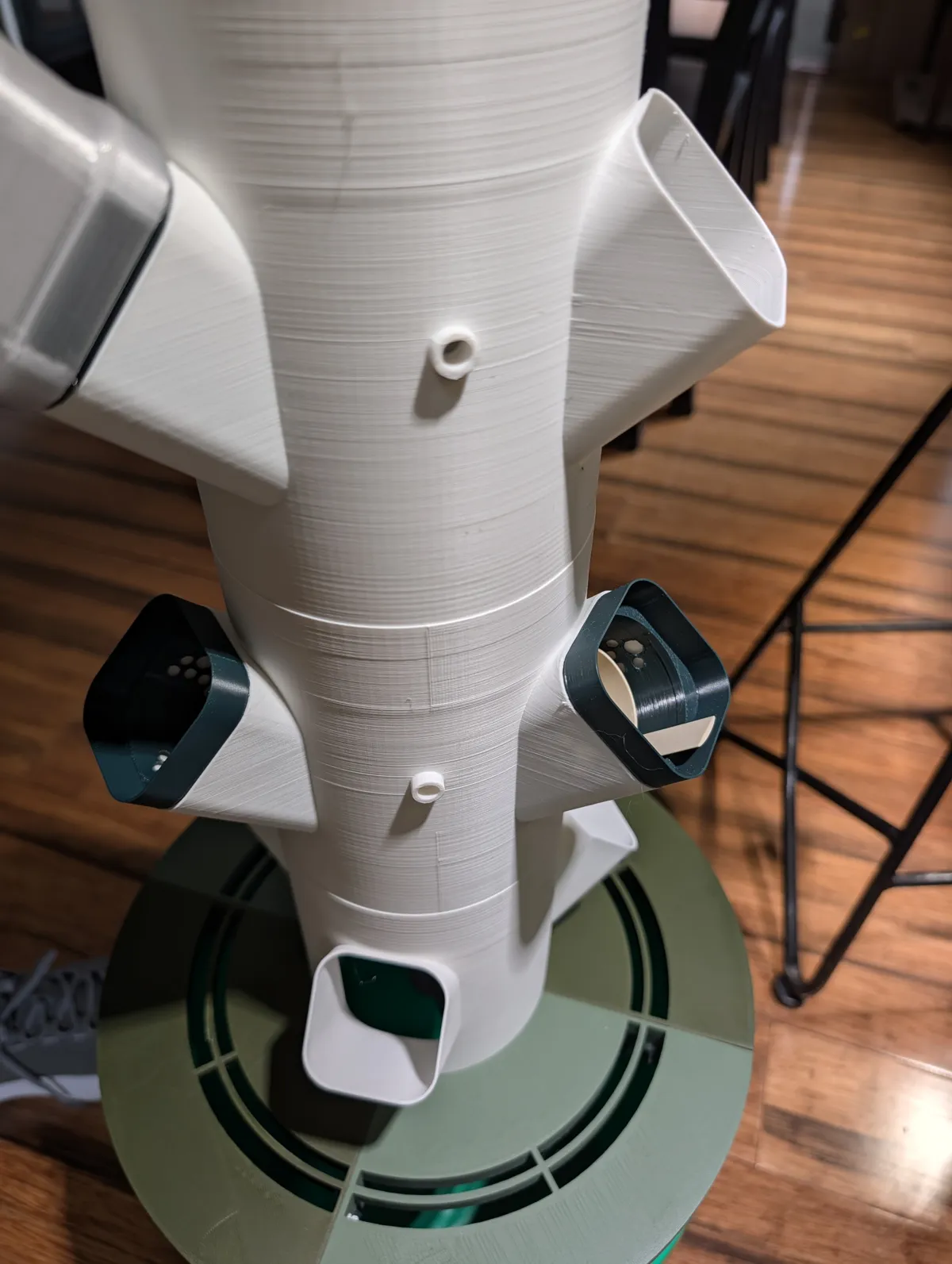 Modular Hydroponic Tower Garden - HydraTower, photo 4 of 4 - Modular Hydroponic Tower Garden - HydraTower Garden & Outdoor