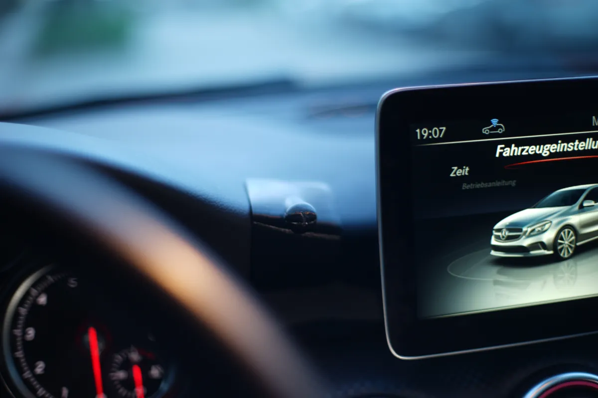 Mercedes A-Class W176 MagSafe Phone Mount, photo 4 of 4 - Mercedes A-Class W176 MagSafe Phone Mount Hobby & DIY