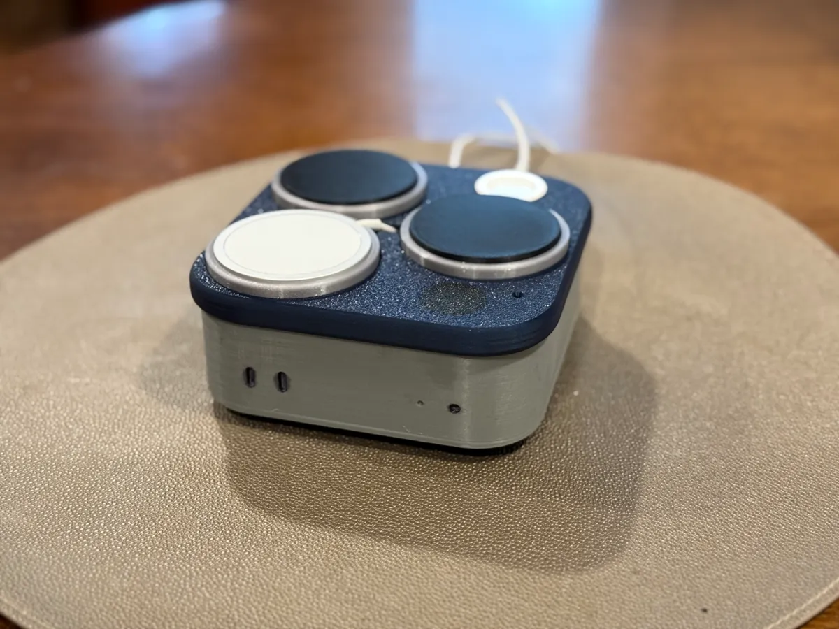 Mac mini "Pro Max" MagSafe and Apple Watch Charger, photo 2 of 4 - Mac mini "Pro Max" MagSafe and Apple Watch Charger Hobby & DIY