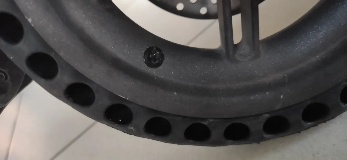 Xiaomi Mi Scooter Electric Essential Valve Cap, photo 2 of 4 - Xiaomi Mi Scooter Electric Essential Valve Cap Hobby & DIY