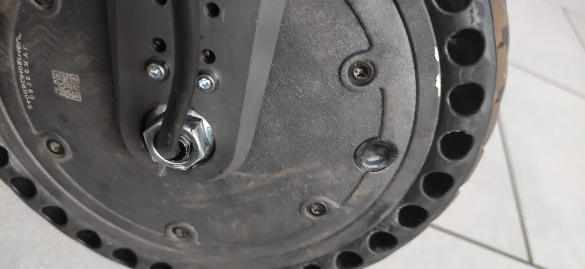 Xiaomi Mi Scooter Electric Essential Valve Cap, photo 3 of 4 - Xiaomi Mi Scooter Electric Essential Valve Cap Hobby & DIY