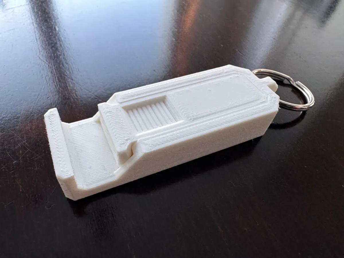 Tiny Adjustable Pocket Phone Stand, photo 2 of 4 - Tiny Adjustable Pocket Phone Stand Tools