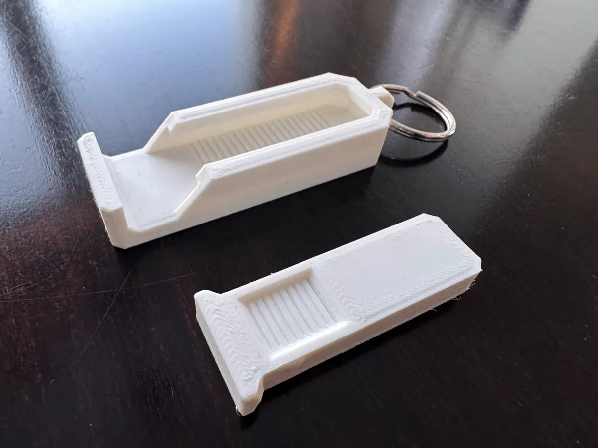 Tiny Adjustable Pocket Phone Stand, photo 3 of 4 - Tiny Adjustable Pocket Phone Stand Tools