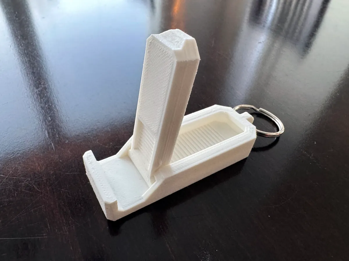 Tiny Adjustable Pocket Phone Stand, photo 4 of 4 - Tiny Adjustable Pocket Phone Stand Tools