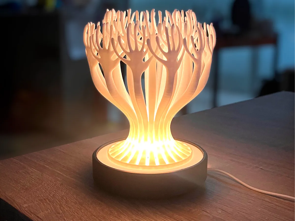 MODERN TREE LAMP