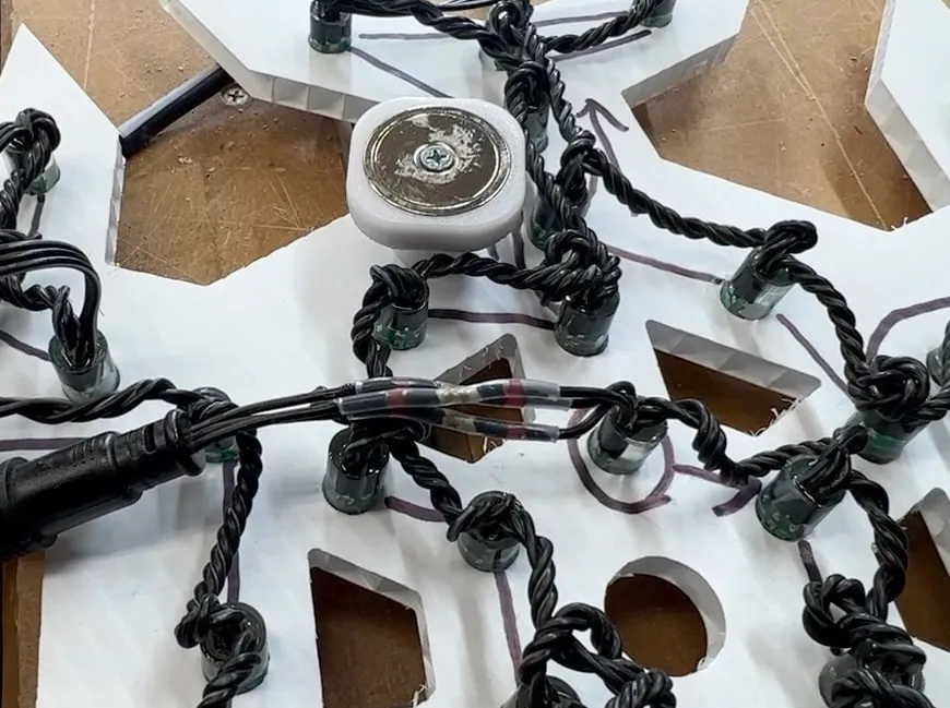 Magenet Mount for Christmas Light Props, photo 2 of 3 - Magenet Mount for Christmas Light Props Hobby & DIY