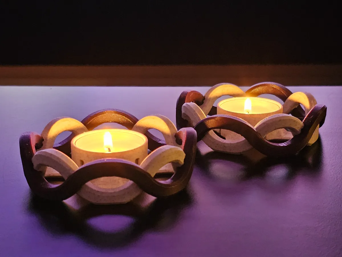 Tealight holder