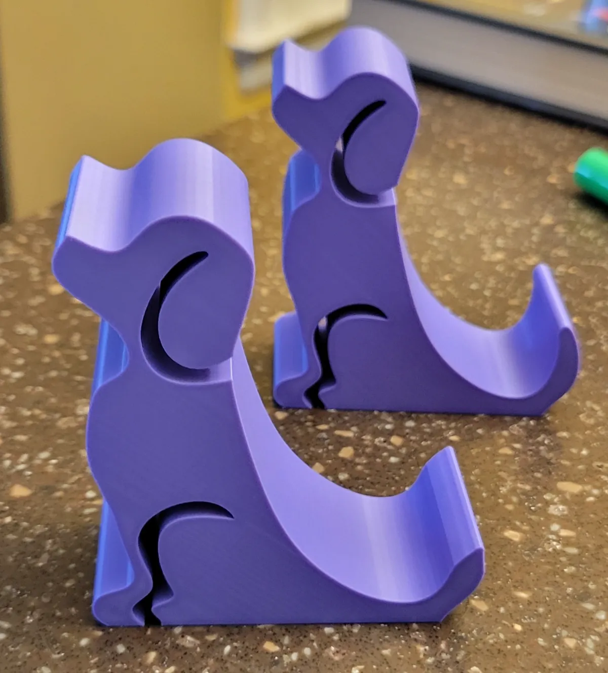 Dog Phone Holder with Short Tail, photo 4 of 4 - Dog Phone Holder with Short Tail Hobby & DIY