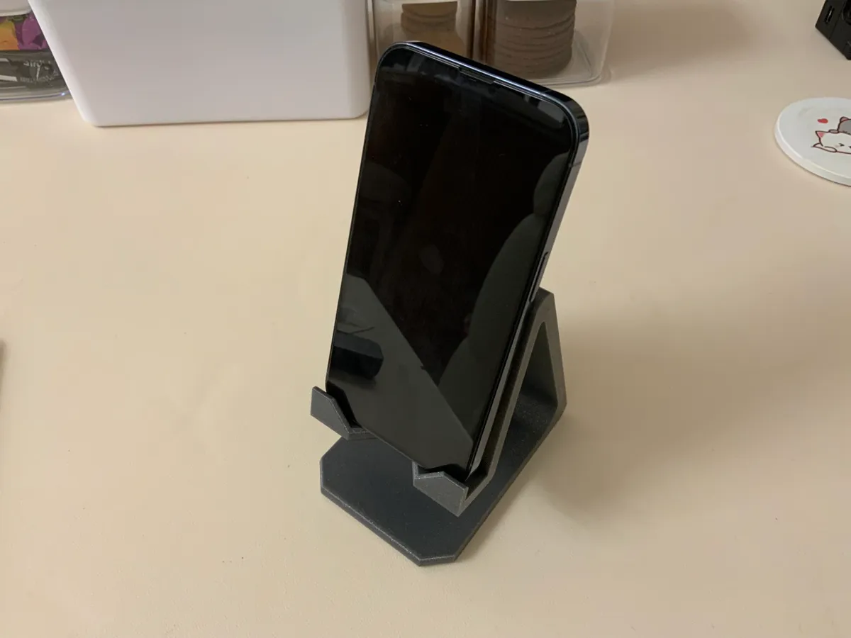 iPhone and iPad Dual Stand, photo 2 of 4 - iPhone and iPad Dual Stand Mobile & Device Accessories