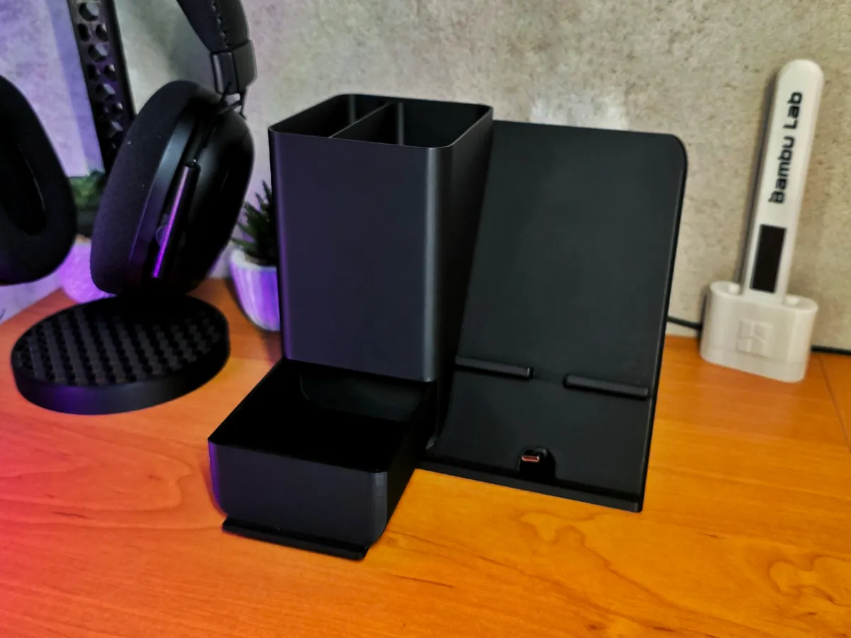 Desk Charging Station with Organizer, photo 2 of 4 - Desk Charging Station with Organizer Household