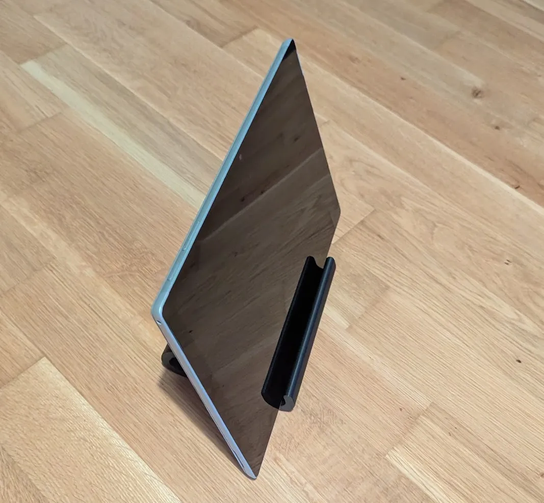 Elegant Tablet Stand, photo 4 of 4 - Elegant Tablet Stand Mobile & Device Accessories