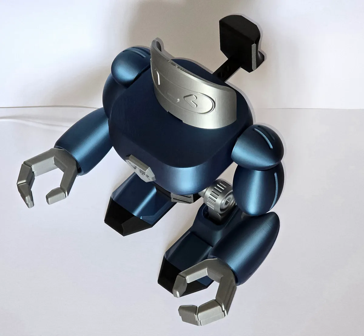 VR Meta Quest / Others Robot Stand lamp, photo 4 of 4 - VR Meta Quest / Others Robot Stand lamp Tools