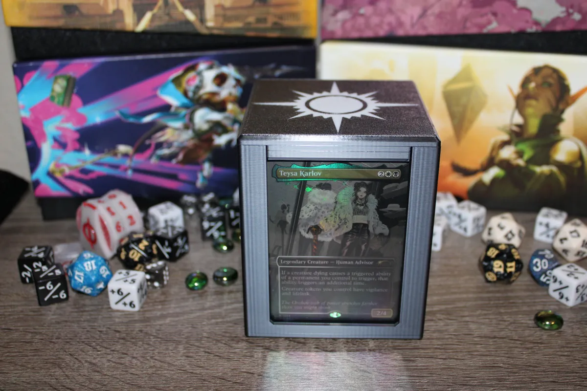 MTG EDH Commander Showcase Deck Box - Orzhov, photo 3 of 4 - MTG EDH Commander Showcase Deck Box - Orzhov Hobby & DIY