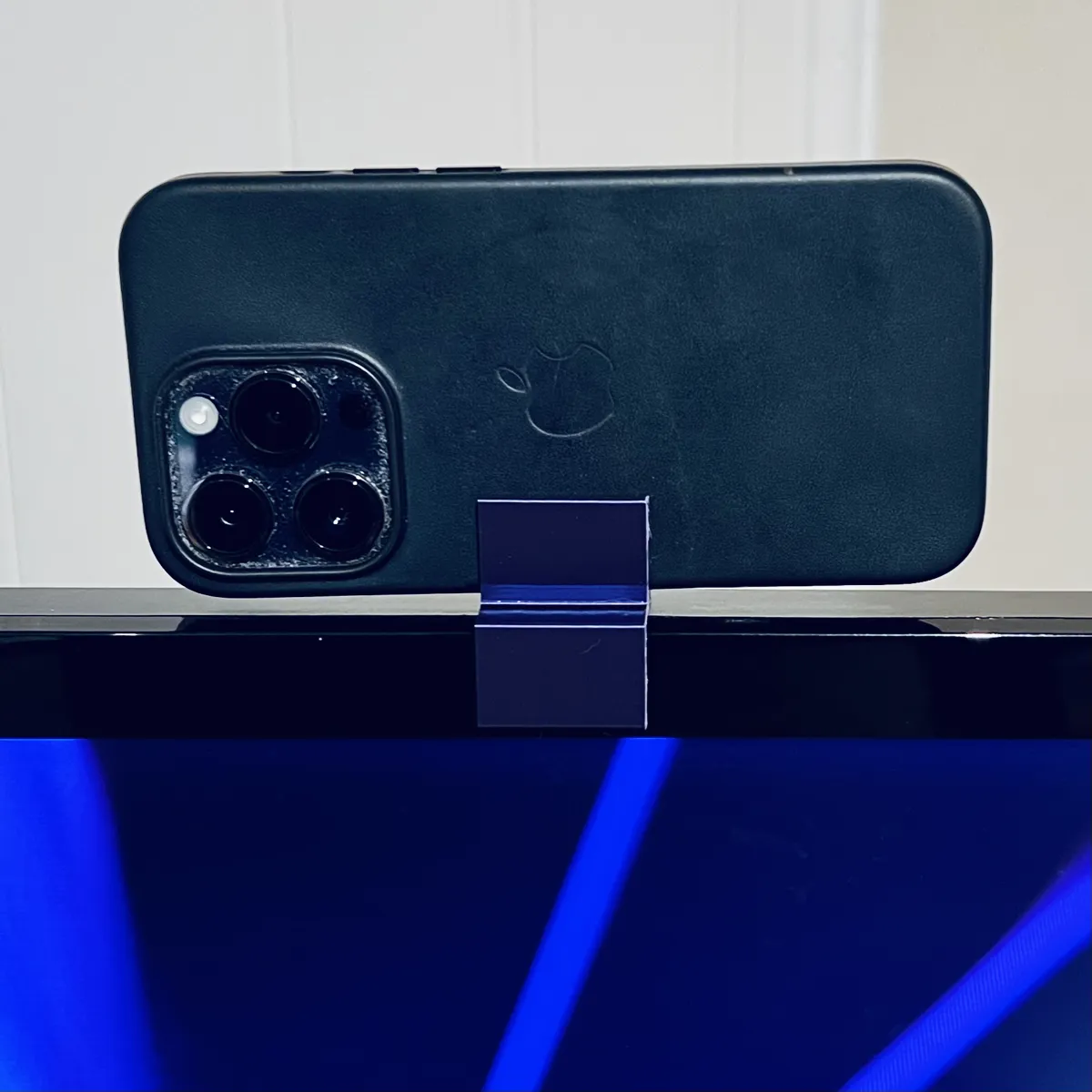 iPhone holder for webcam/FaceTime (Continuity Camera for MacOS), photo 2 of 2 - iPhone holder for webcam/FaceTime (Continuity Camera for MacOS) Tools