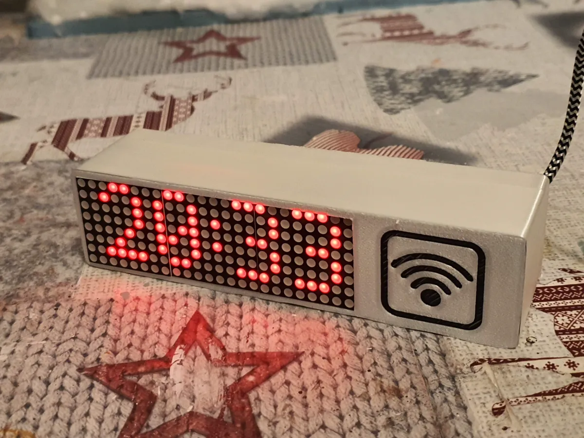 Simple Esp32 clock with NTP