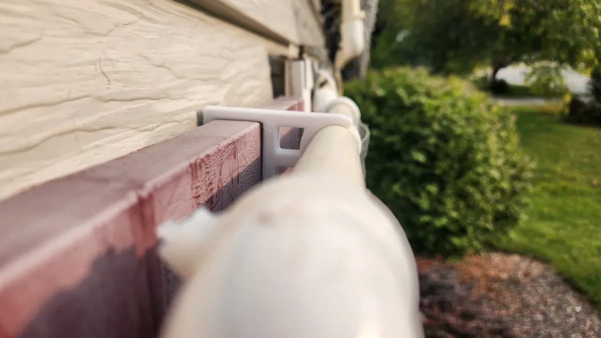 PVC Shutter Clip, photo 3 of 3 - PVC Shutter Clip Hobby & DIY