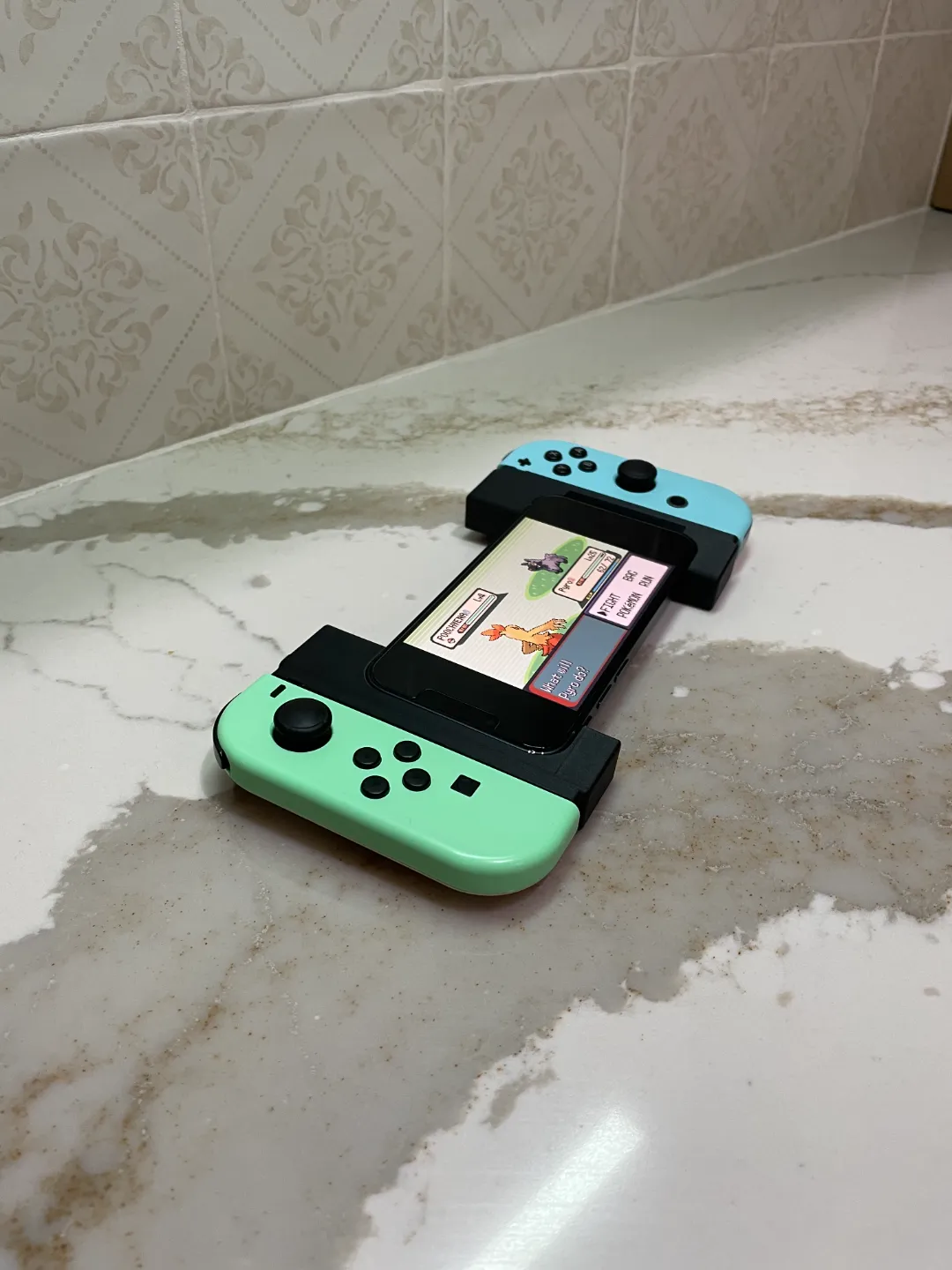 iPhone 12/13 Mini Joycon Grip Attachment, photo 3 of 4 - iPhone 12/13 Mini Joycon Grip Attachment Hobby & DIY