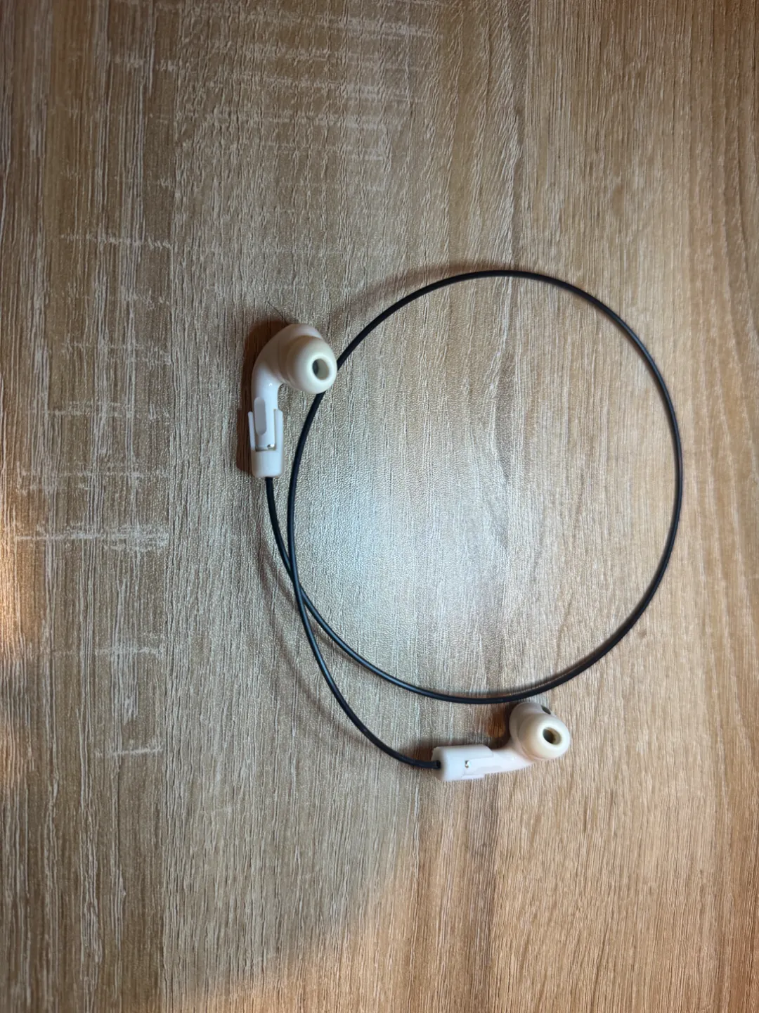 Removable Anti-Loss Tether for AirPods, photo 3 of 4 - Removable Anti-Loss Tether for AirPods Hobby & DIY