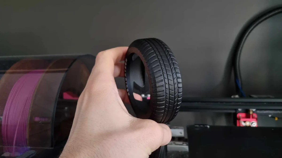 Car Tire Style Phone Stand, photo 3 of 4 - Car Tire Style Phone Stand Hobby & DIY