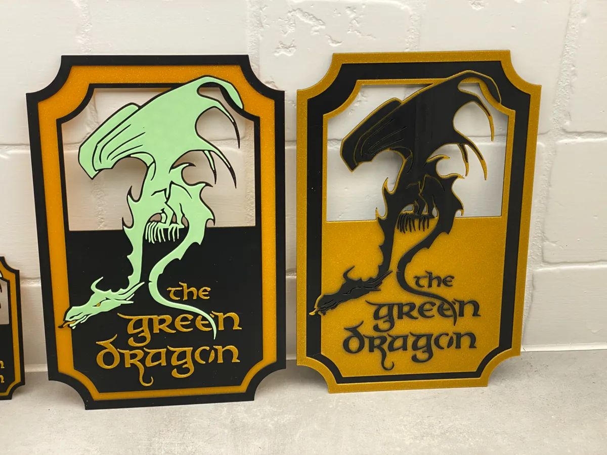 Lord of the rings Green Dragon LOTR Face UP sign - Signs & Logos, in stock in India